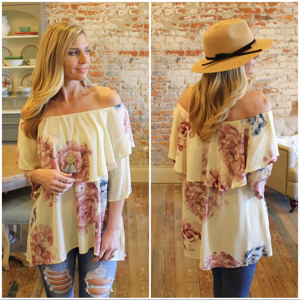✨Last One✨ Cream Ruffle Floral Off Shoulder Top